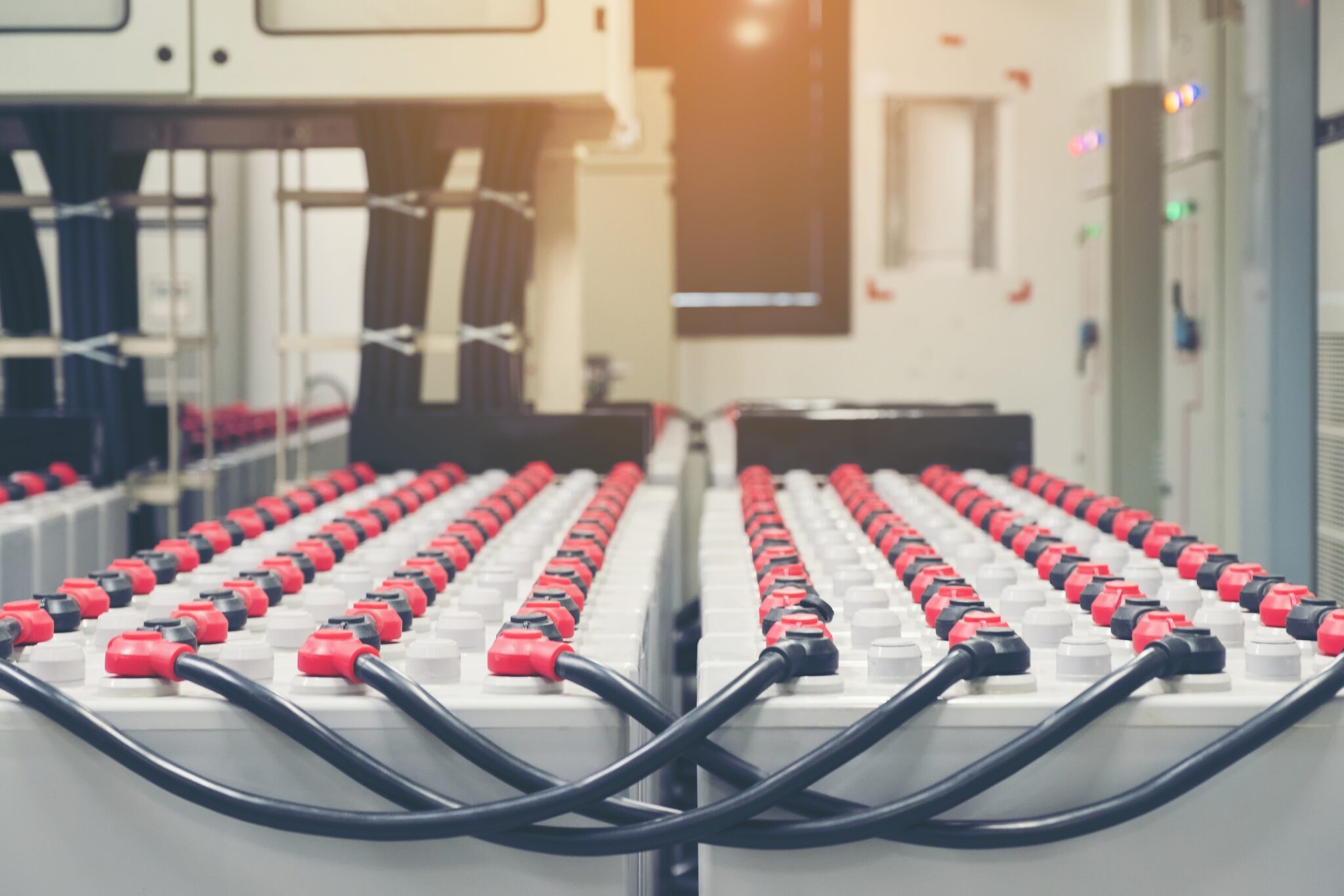 What is the difference between EMF and Voltage? - Power Engineering 101